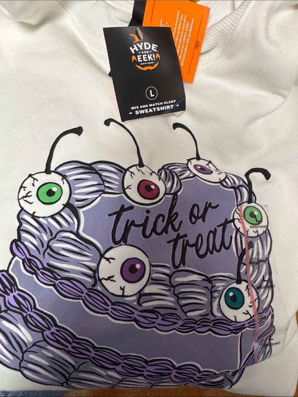 HYDE & EEK NWT L  Halloween 'Trick or Treat' EYEBALL CAKE WHITE SWEATSHIRT